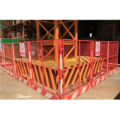 塔機(jī)底部定型化防護(hù)